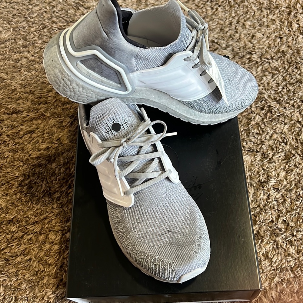 Brand new Adidas ultra boost 20 x James Bond